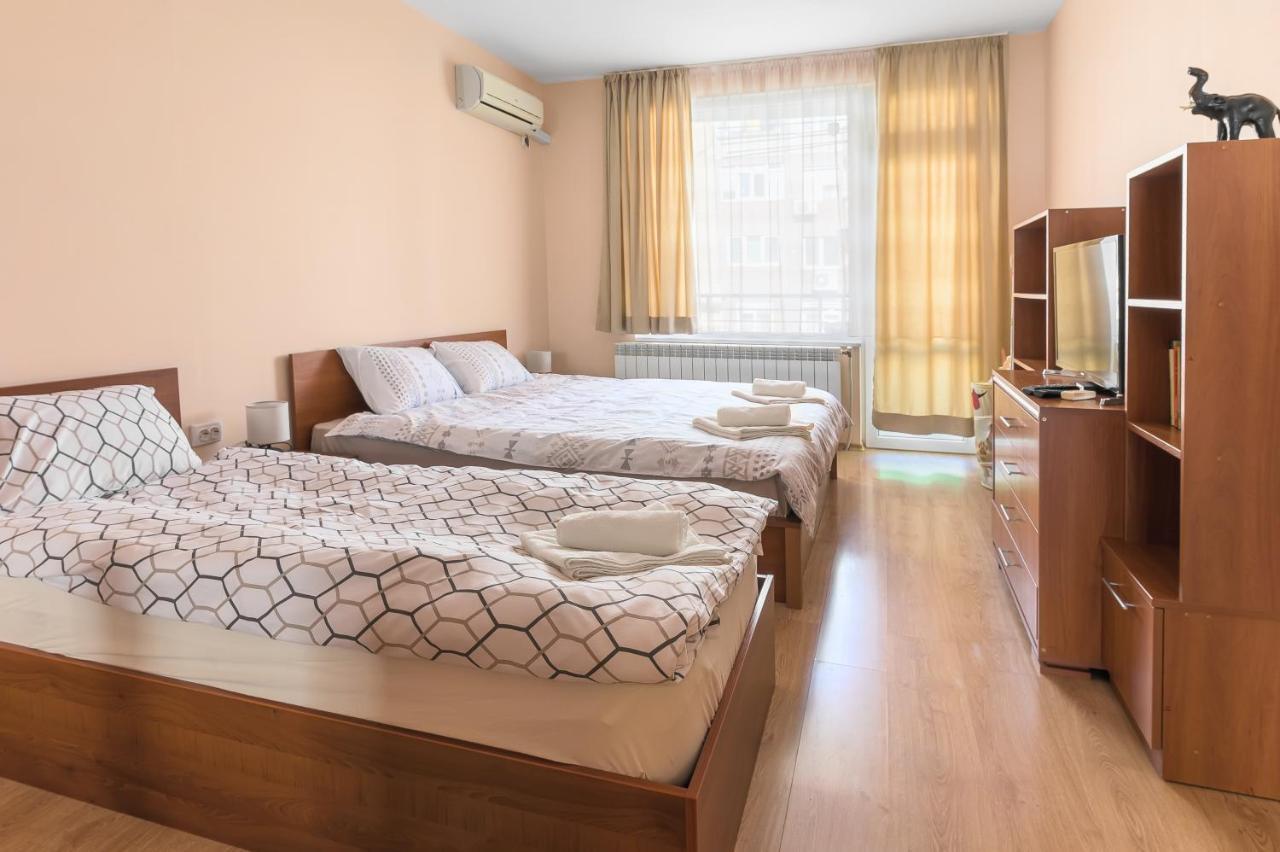 Like Apartment *